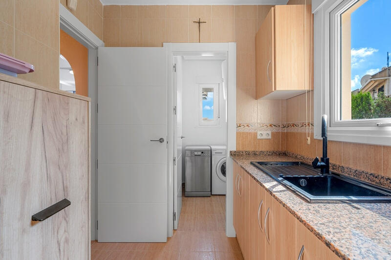 2 slaapkamer Villa Te koop 2 slaapkamer Villa Te koop