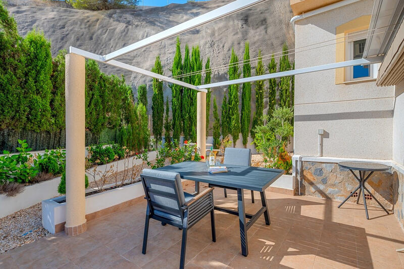 2 slaapkamer Villa Te koop 2 slaapkamer Villa Te koop