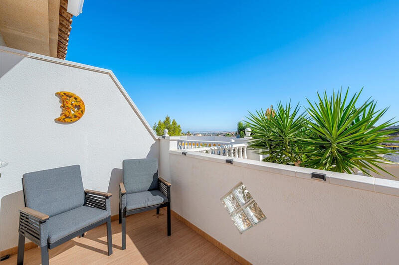 2 slaapkamer Villa Te koop 2 slaapkamer Villa Te koop