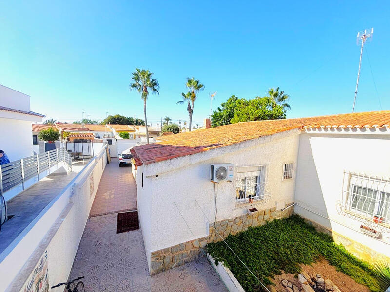 2 slaapkamer Villa Te koop 2 slaapkamer Villa Te koop