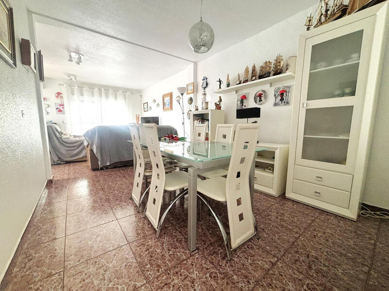 2 slaapkamer Villa Te koop 2 slaapkamer Villa Te koop