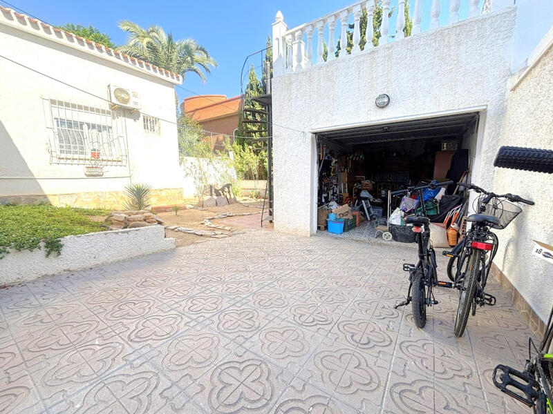 2 slaapkamer Villa Te koop 2 slaapkamer Villa Te koop