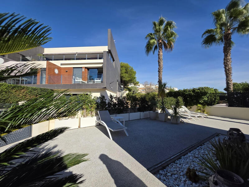 3 bedroom Villa for sale 3 bedroom Villa for sale
