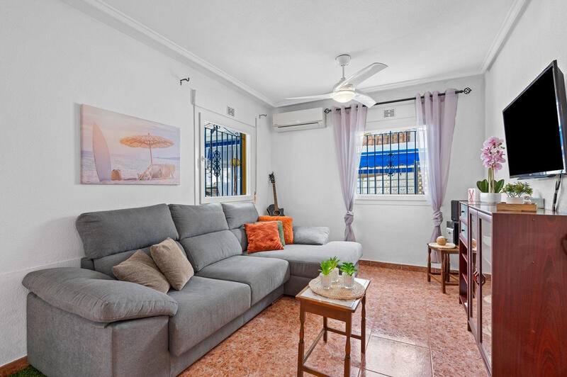 3 Schlafzimmer Villa zu verkaufen 3 Schlafzimmer Villa zu verkaufen