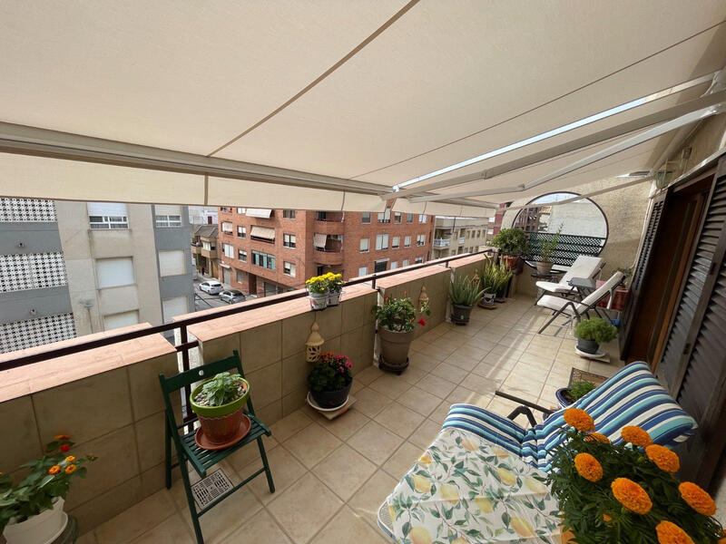 3 bedroom Apartment for sale