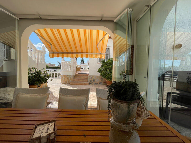 4 soverom Villa til salgs 4 soverom Villa til salgs