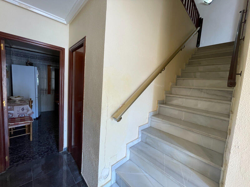 4 sovrum Radhus till salu 4 sovrum Radhus till salu