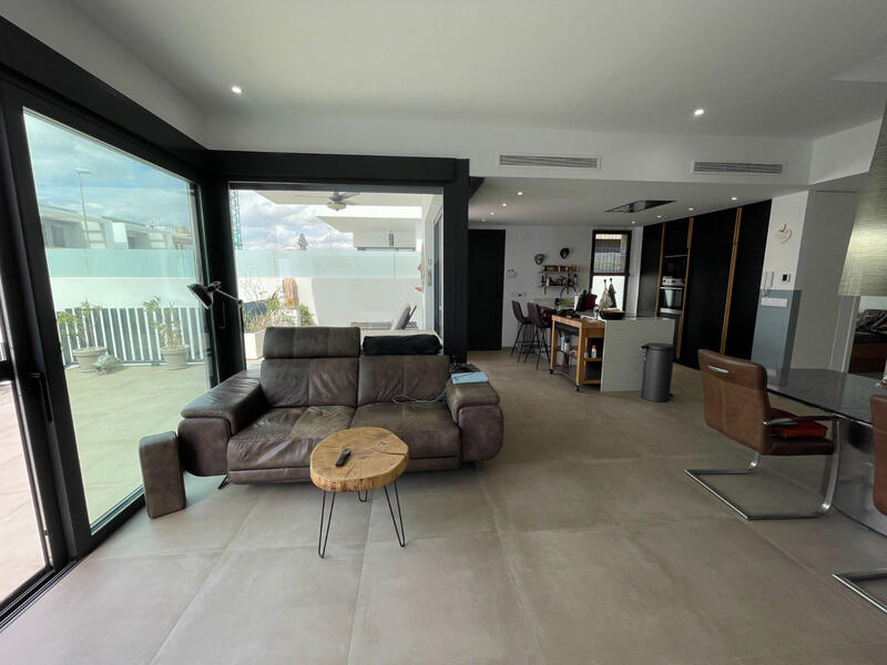 3 bedroom Villa for sale 3 bedroom Villa for sale