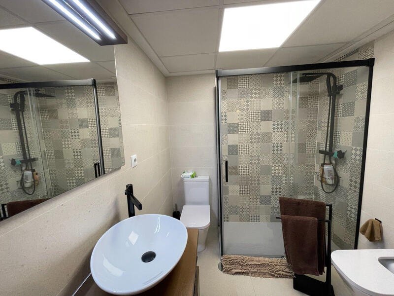 4 bedroom Townhouse for sale