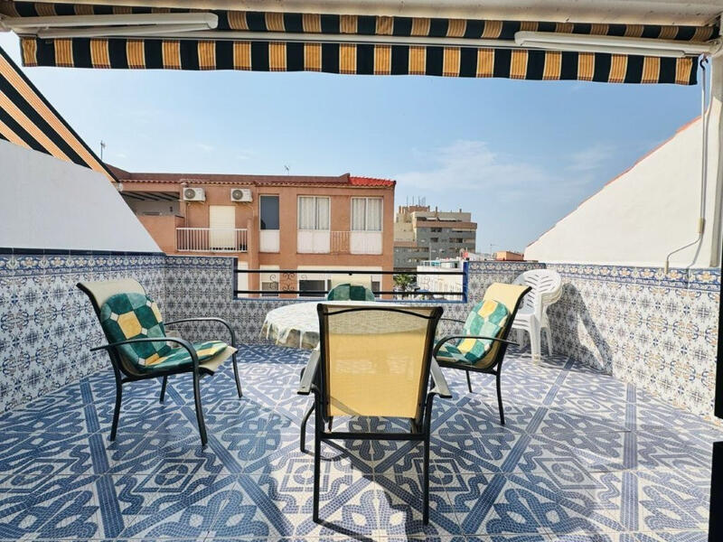 Apartamento en venta en La Mata, Alicante
