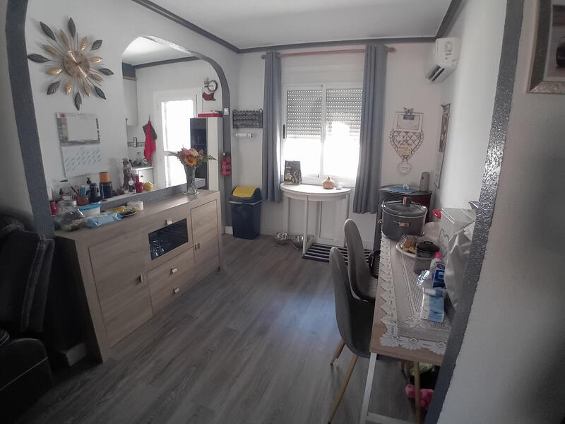 2 Cuarto Villa en venta