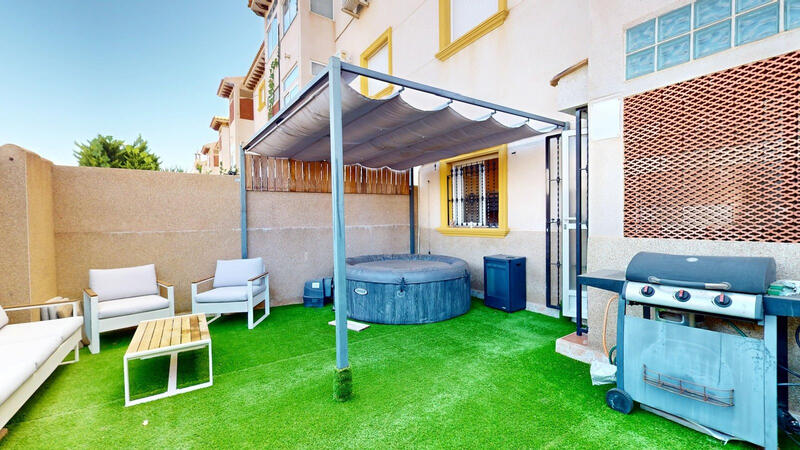 2 bedroom Townhouse for sale 2 bedroom Townhouse for sale