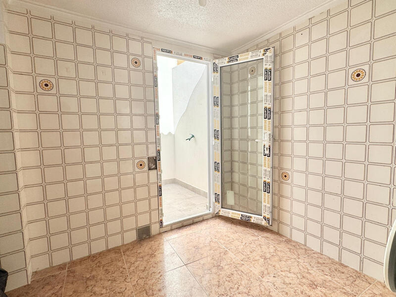 2 bedroom Townhouse for sale