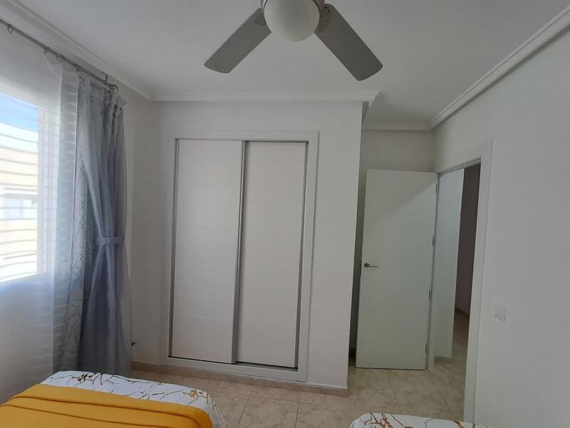 2 спальная комната квартира продается