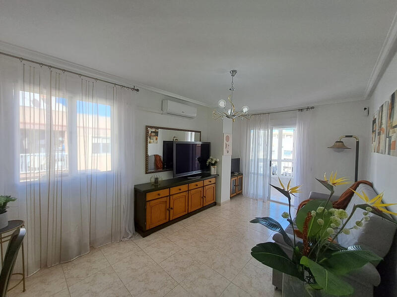 2 спальная комната квартира продается