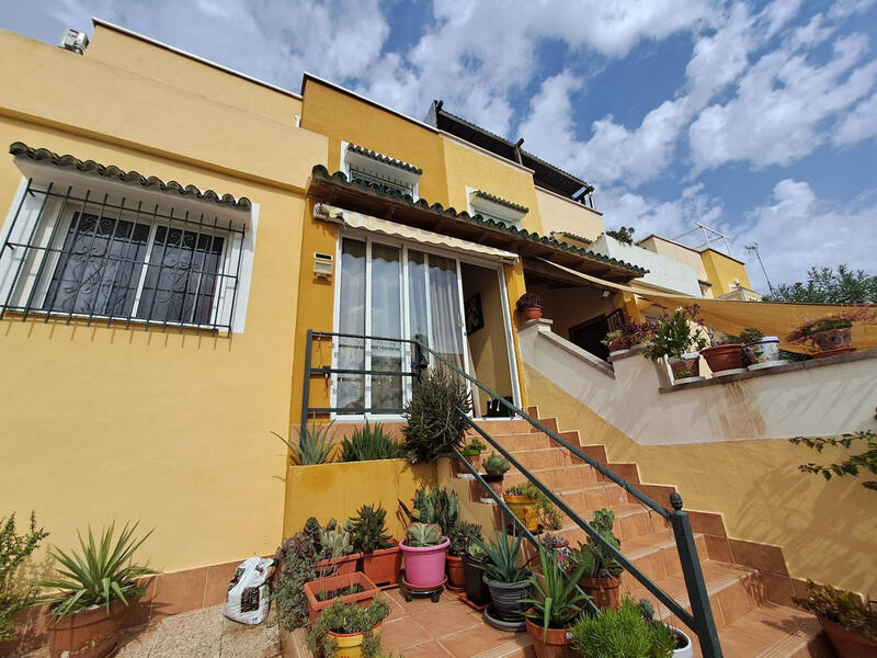 3 bedroom Townhouse for sale 3 bedroom Townhouse for sale