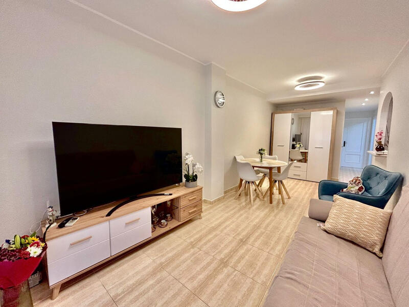 Apartamento en venta en Torrevieja, Alicante