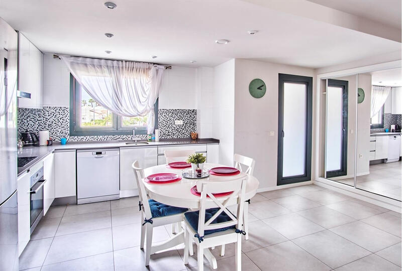 2 спальная комната квартира продается 2 спальная комната квартира продается