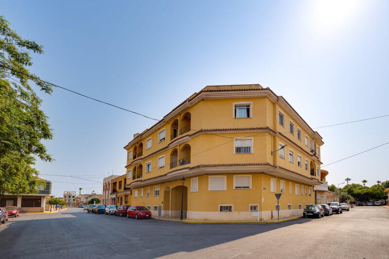 Apartamento en venta en Jacarilla, Alicante