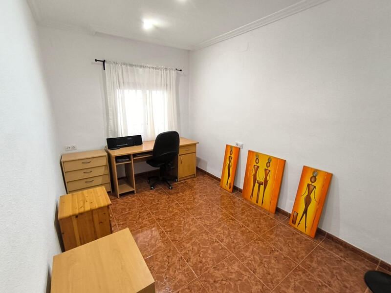 2 sovrum Radhus till salu