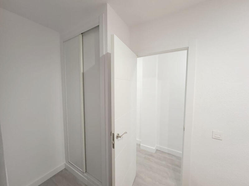 2 спальная комната квартира продается