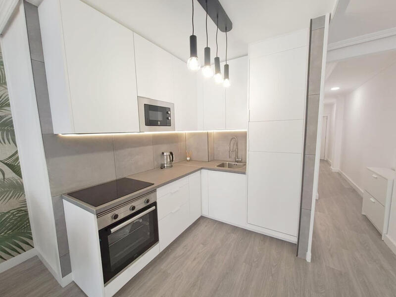 2 спальная комната квартира продается