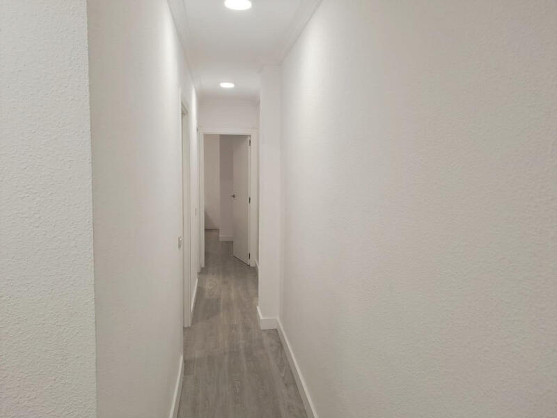 2 спальная комната квартира продается