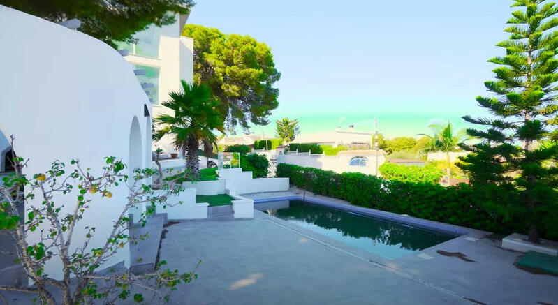 6 sovrum Radhus till salu