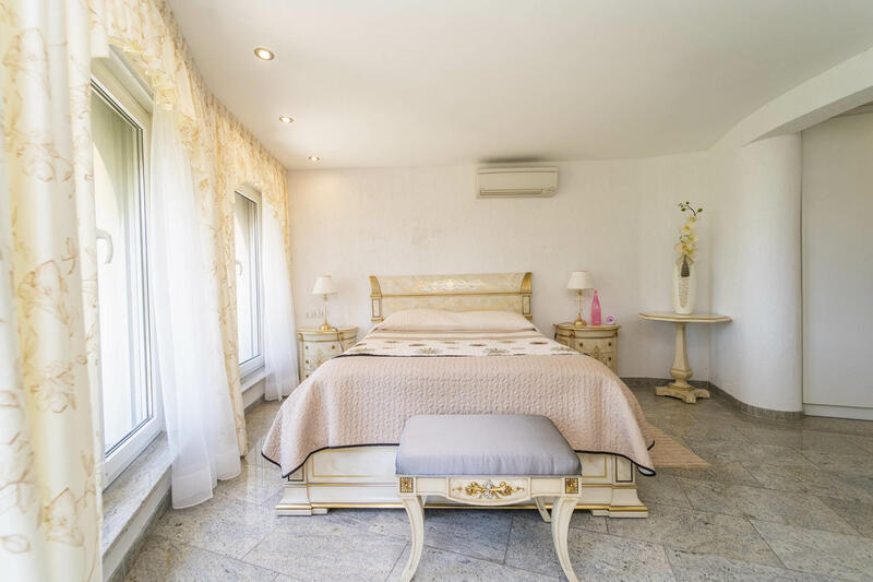 6 bedroom Townhouse for sale 6 bedroom Townhouse for sale