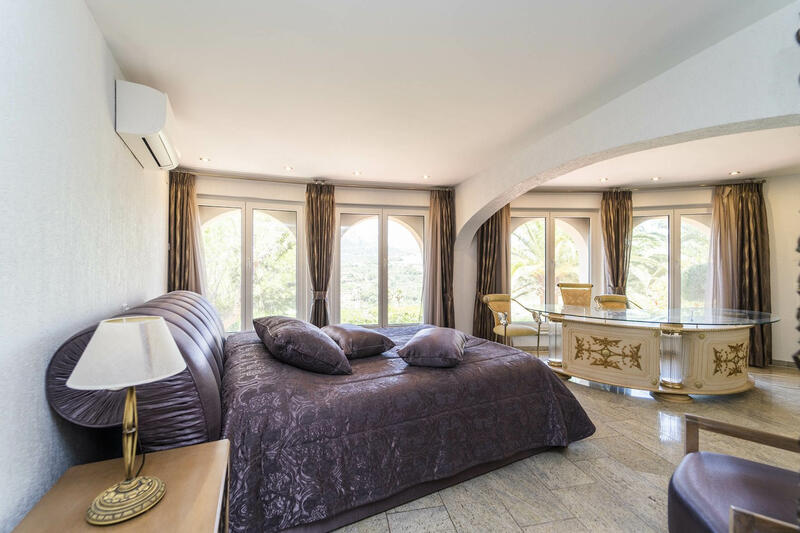 6 bedroom Townhouse for sale 6 bedroom Townhouse for sale