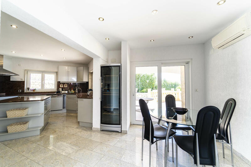 6 bedroom Townhouse for sale 6 bedroom Townhouse for sale