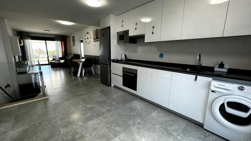 3 bedroom Townhouse for sale