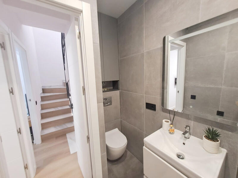 3 спальная комната городская тюрьма продается 3 спальная комната городская тюрьма продается