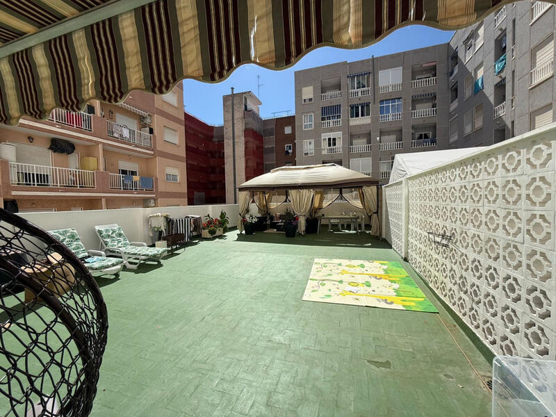 2 slaapkamer Appartement Te koop