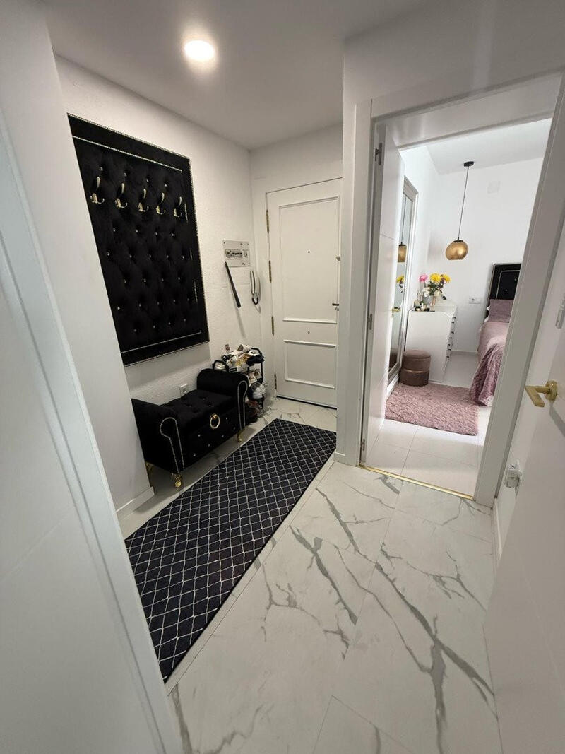 2 slaapkamer Appartement Te koop