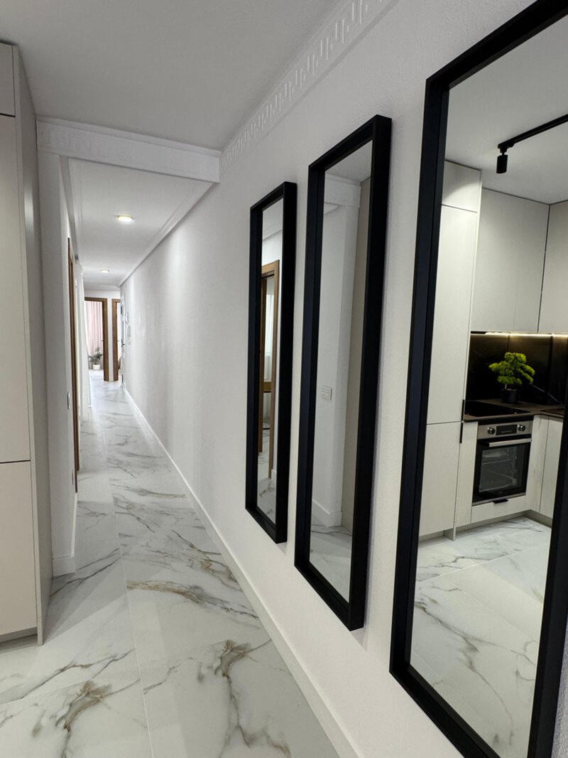 4 bedroom Apartment for sale