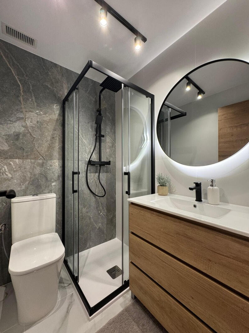 4 bedroom Apartment for sale