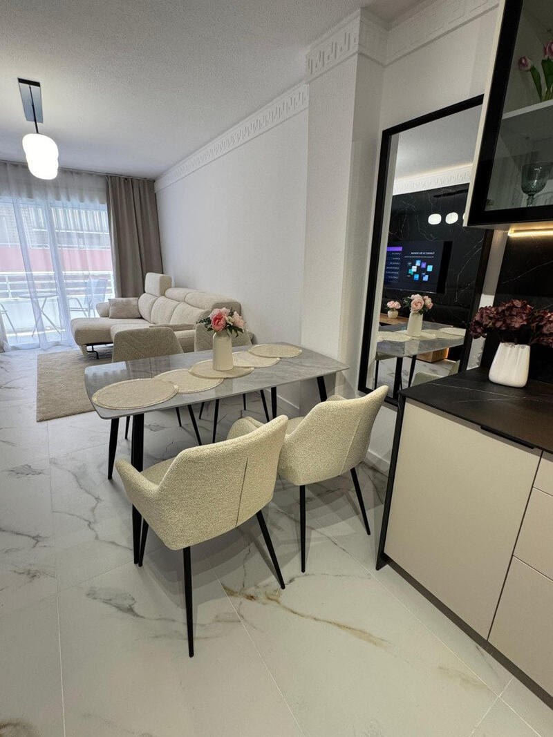 4 bedroom Apartment for sale