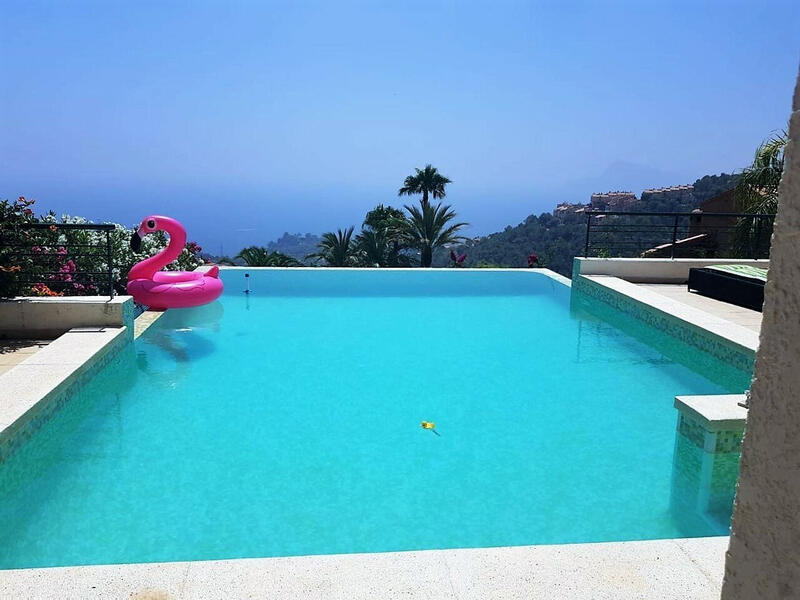 6 Cuarto Adosado en venta