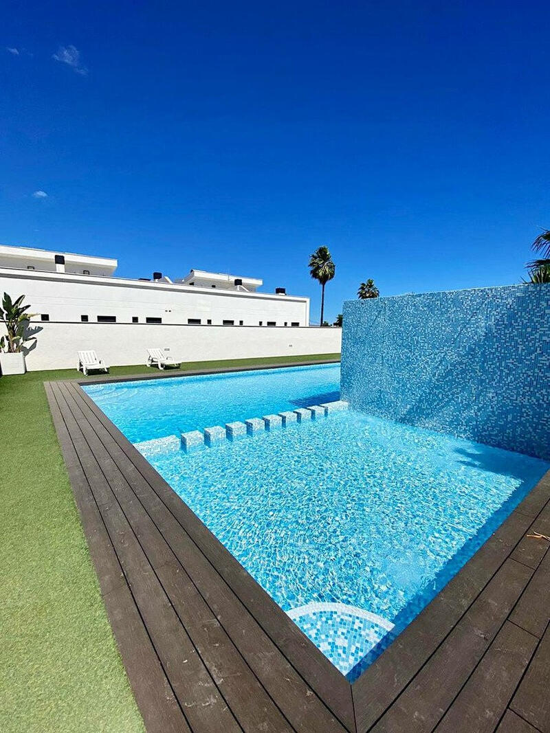 3 Cuarto Adosado en venta