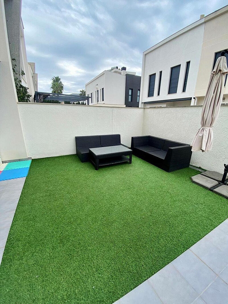 3 Cuarto Adosado en venta