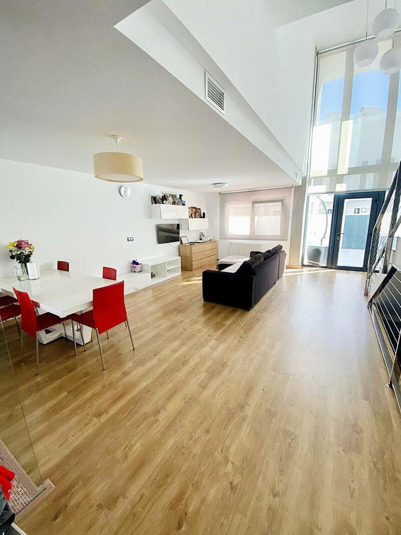 3 Cuarto Adosado en venta