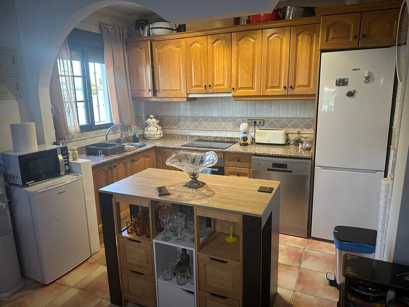 2 Cuarto Villa en venta