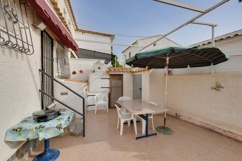 2 Cuarto Villa en venta