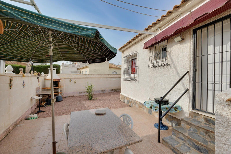 2 Cuarto Villa en venta