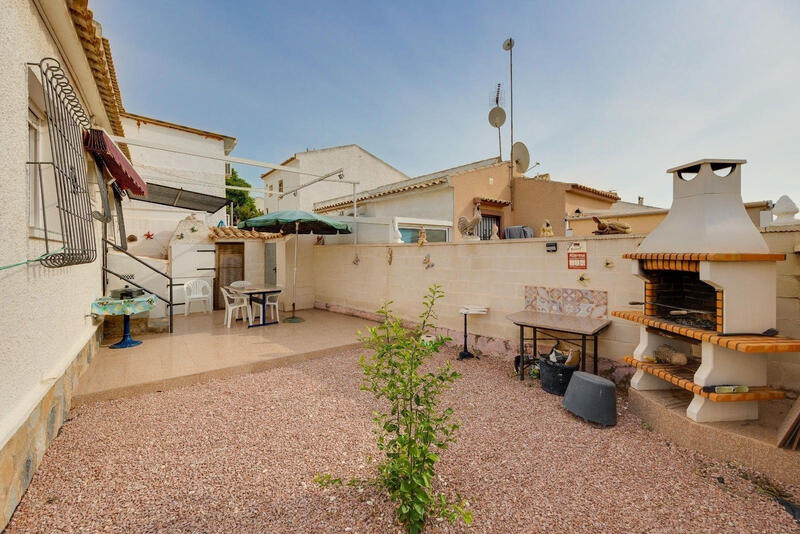 2 Cuarto Villa en venta