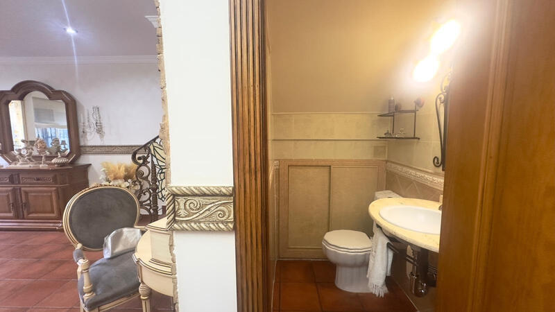 4 bedroom Townhouse for sale 4 bedroom Townhouse for sale