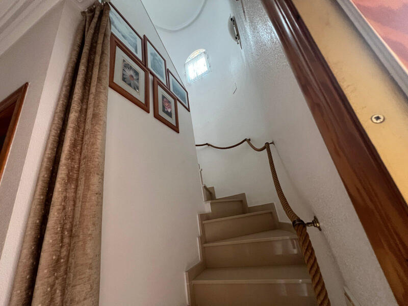 2 sovrum Villa till salu