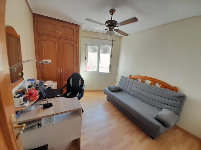 3 soverom Leilighet til salgs 3 soverom Leilighet til salgs