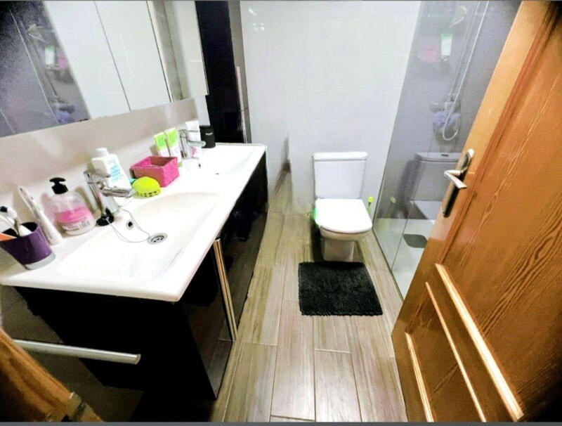 4 soverom Rekkehus til salgs 4 soverom Rekkehus til salgs